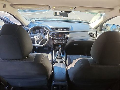 Used 2019 Nissan Rogue SV image 19