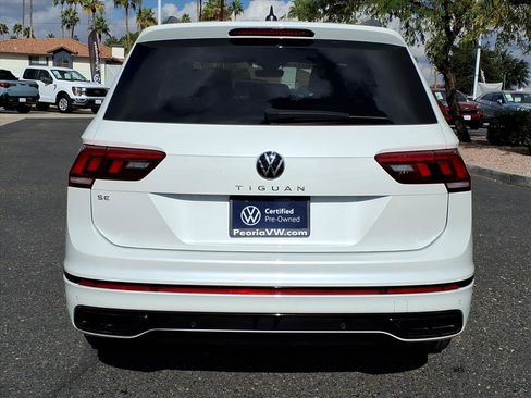 Certified 2022 Volkswagen Tiguan SE R-Line image 6