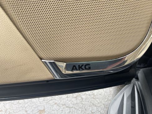 Used 2023 Cadillac Escalade Premium Luxury w/ LPO, Floor Liner Package AWD/4WD image 25