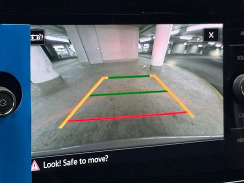 New 2025 Volkswagen Taos SE image 25