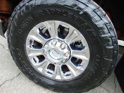 Used 2017 Ford F250 XLT w/ XLT Premium Package image 50