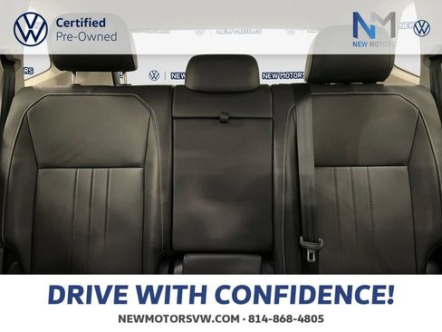 Used 2023 Volkswagen Tiguan SE w/ Panoramic Sunroof Package AWD/4WD image 13