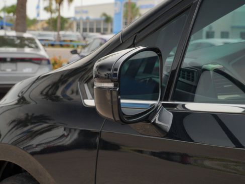 Used 2024 Honda Odyssey Elite image 16