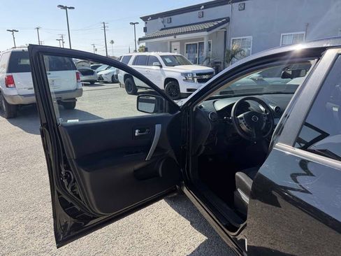 Used 2013 Nissan Rogue S w/ Special Edition Pkg AWD/4WD image 7