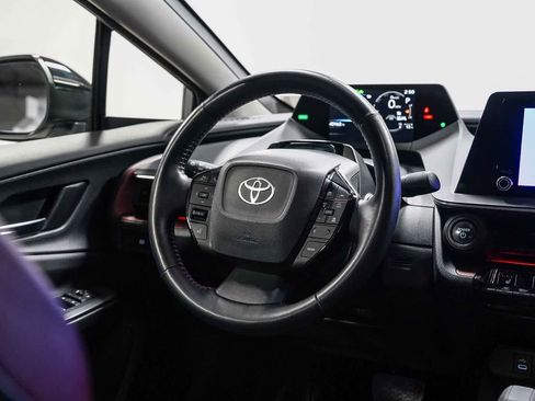 Used 2023 Toyota Prius Prime FWD image 15