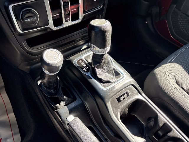 Used 2021 Jeep Wrangler Unlimited Sport AWD/4WD image 17