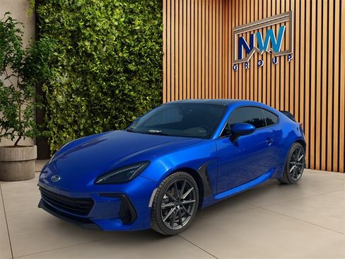 Used 2024 Subaru BRZ Limited RWD image 3
