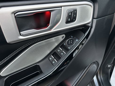 Used 2021 Ford Explorer ST w/ Equipment Group 401A image 12