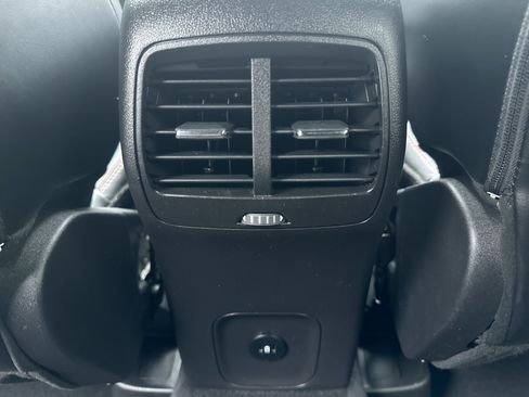 Used 2023 Ford Escape ST-Line w/ Tech Pack #1 AWD/4WD image 18