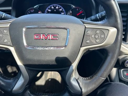 Used 2021 GMC Acadia Denali w/ Denali Technology Package FWD image 14