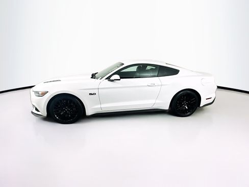 Used 2017 Ford Mustang GT Premium w/ GT Performance Package RWD image 4