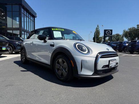 Used 2023 MINI Cooper 2-Door Hardtop FWD image 2