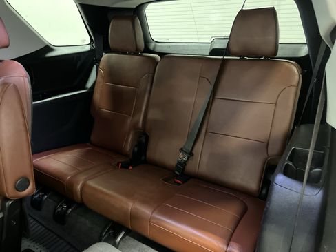 Used 2019 Chevrolet Traverse High Country AWD/4WD image 28