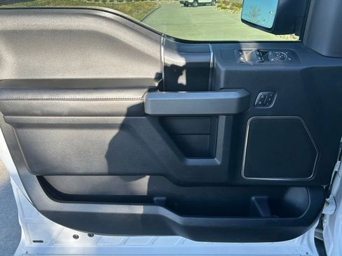 Used 2017 Ford F150 Raptor w/ Equipment Group 802A Luxury AWD/4WD image 11