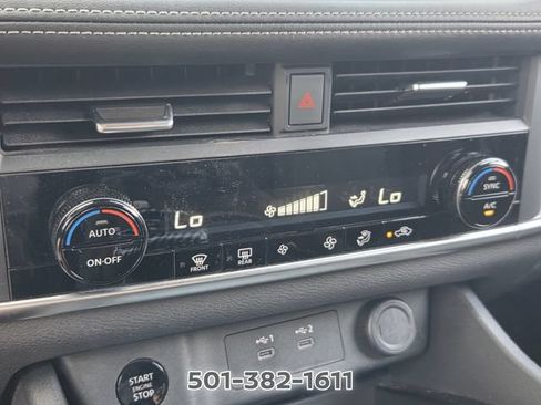 Used 2024 Nissan Rogue SV FWD image 20