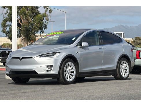 Used 2018 Tesla Model X AWD/4WD image 8