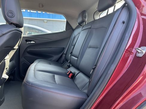 Used 2017 Chevrolet Bolt Premier w/ Driver Confidence II Package FWD image 13