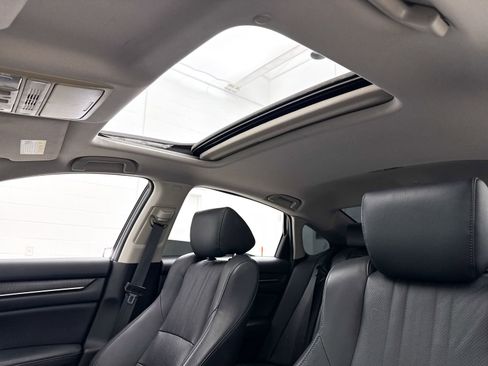 Used 2018 Honda Accord EX-L image 3