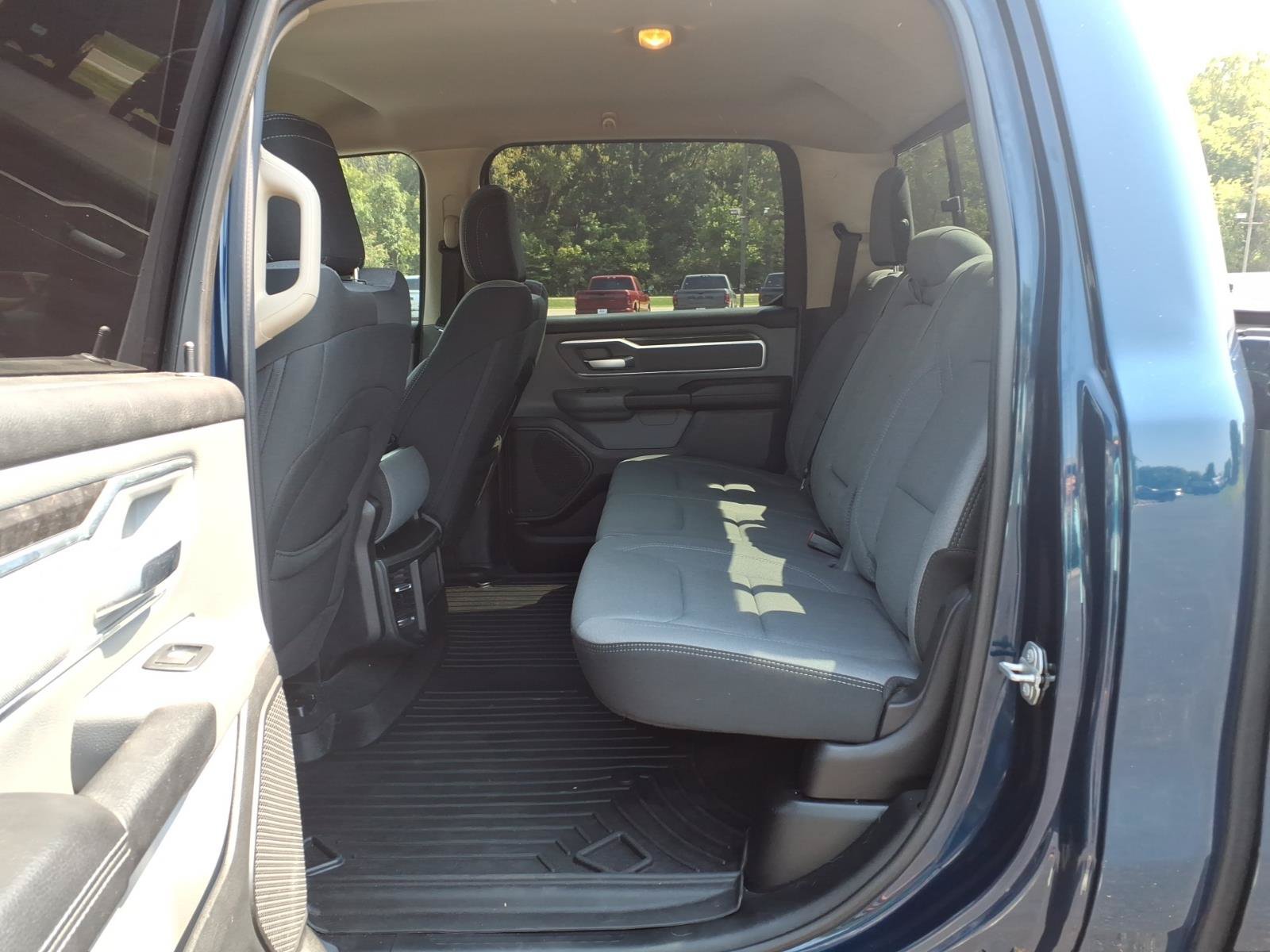 Used 2019 RAM 1500 Big Horn AWD/4WD image 29