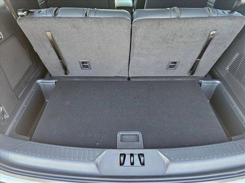 Certified 2025 Ford Explorer ST-Line w/ Premium Package RWD image 7