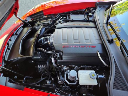 Used 2016 Chevrolet Corvette Stingray Coupe w/ 2LT Preferred Equipment Group image 9
