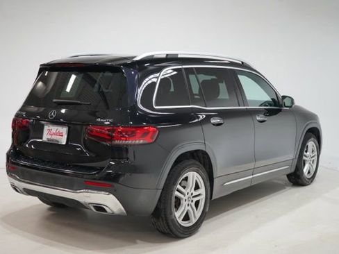 Used 2022 Mercedes-Benz GLB 250 4MATIC image 8