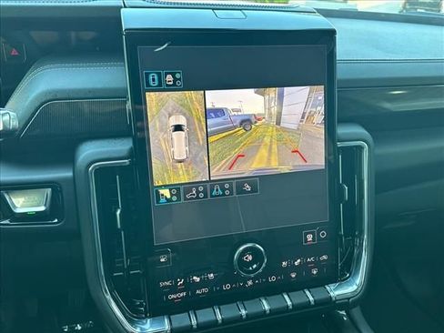 New 2026 GMC Yukon Elevation w/ Elevation Premium Package AWD/4WD image 36