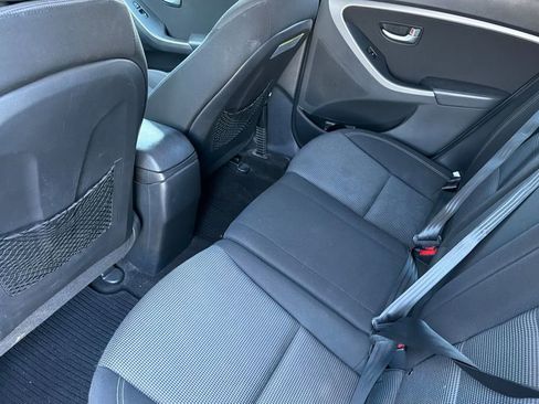 Used 2013 Hyundai Elantra GT image 12