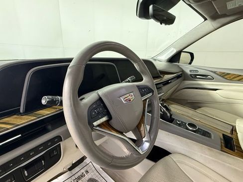 Used 2021 Cadillac Escalade ESV Sport Platinum image 11