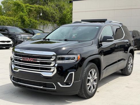 Used 2021 GMC Acadia SLT w/ LPO, Floor Liner Package AWD/4WD image 2