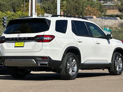 New 2026 Honda Pilot EX-L image 5