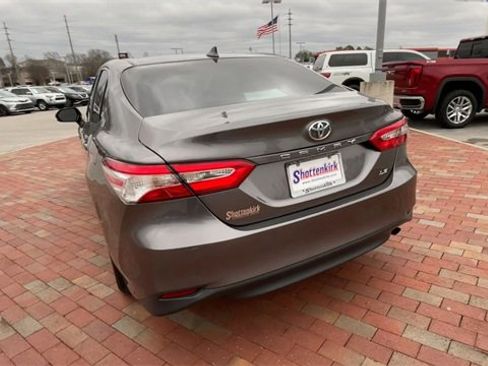 Used 2020 Toyota Camry LE image 8