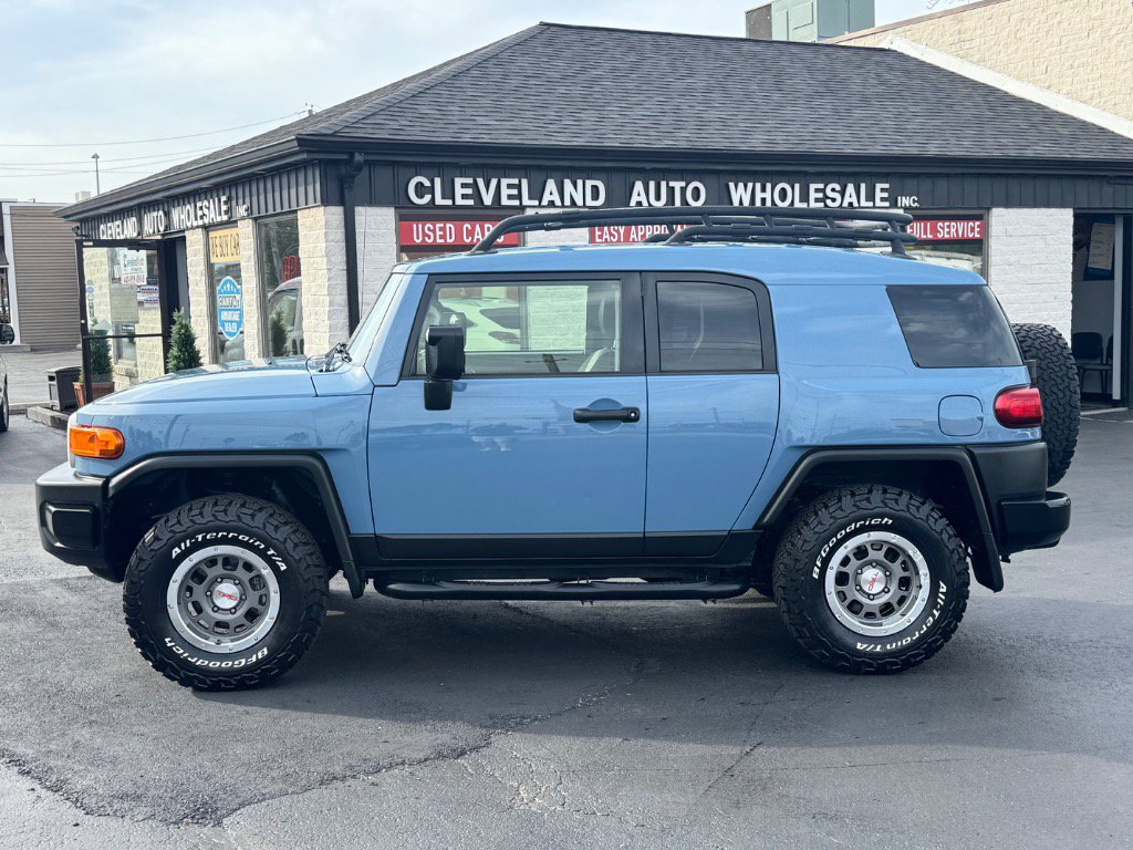 Used 2014 Toyota FJ Cruiser 4WD w/ Trail Teams Ultimate Edition image 2