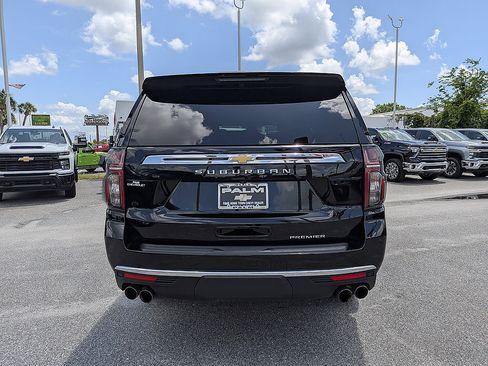 Certified 2024 Chevrolet Suburban Premier AWD/4WD image 4