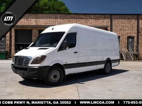 Used 2012 Freightliner Sprinter 3500 RWD image 1