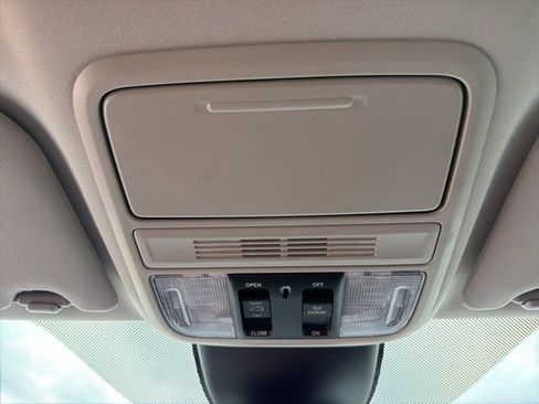 New 2026 Honda Odyssey Touring image 33