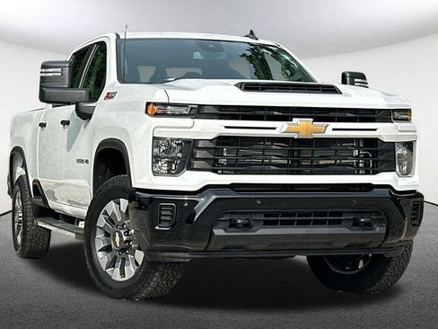 Certified 2025 Chevrolet Silverado 2500 Custom w/ Custom Value Package AWD/4WD image 2