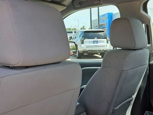 Used 2016 Chevrolet Silverado 1500 W/T RWD image 16