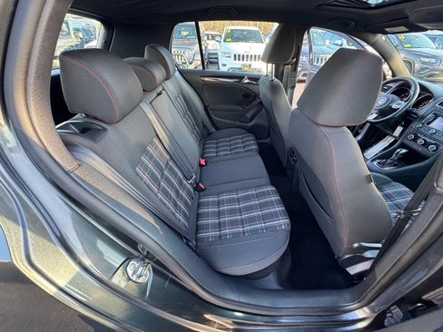 Used 2011 Volkswagen GTI w/ Convenience Package image 15