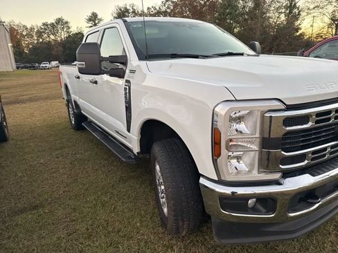 Certified 2025 Ford F250 XLT w/ FX4 Off-Road Package image 4