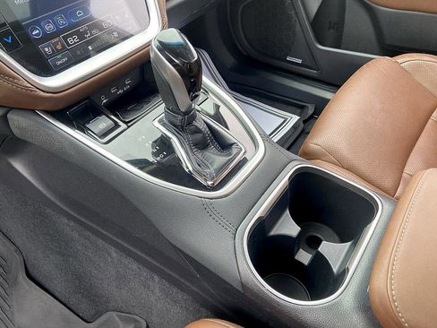 Used 2021 Subaru Outback Touring XT image 15