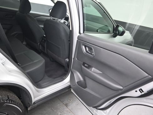 Certified 2025 Nissan Rogue S image 10