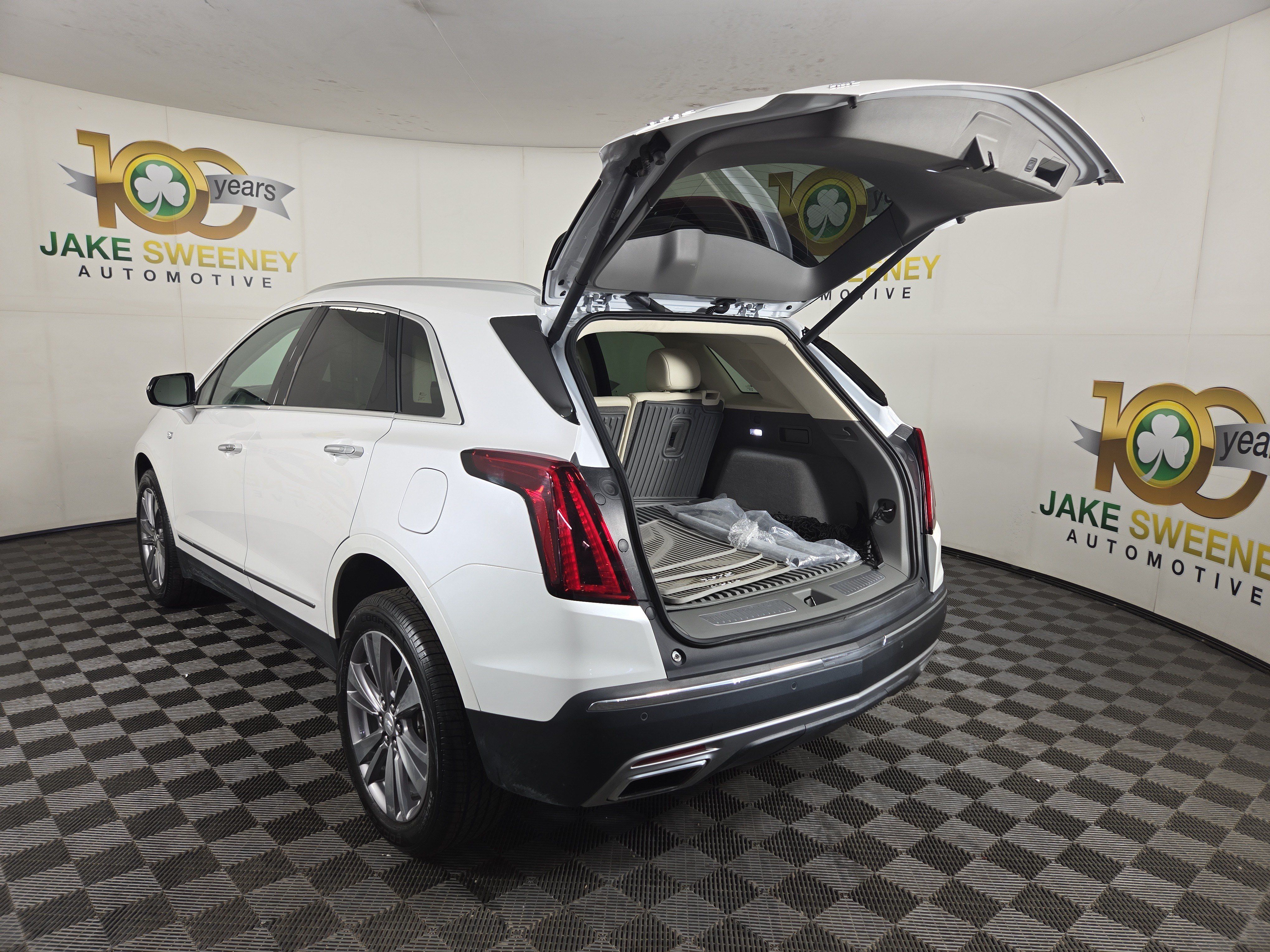 Used 2024 Cadillac XT5 Premium Luxury AWD/4WD image 31