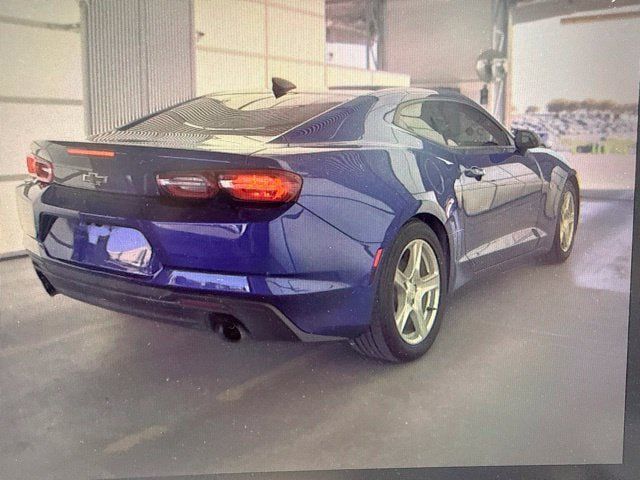Used 2020 Chevrolet Camaro LT RWD image 3