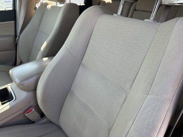 Used 2016 Jeep Grand Cherokee Laredo RWD image 14