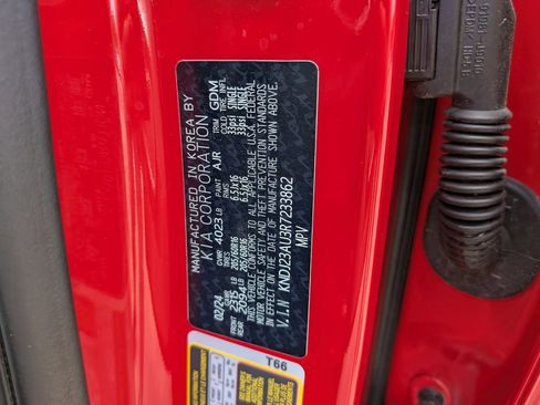 Certified 2024 Kia Soul LX FWD image 36