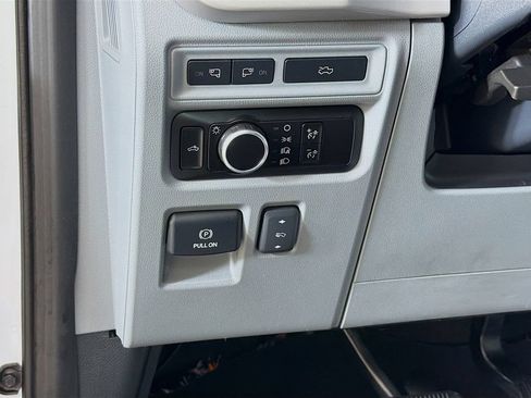Used 2023 Ford F150 Lightning XLT AWD/4WD image 30