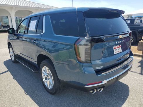 Used 2025 Chevrolet Tahoe Premier RWD image 3