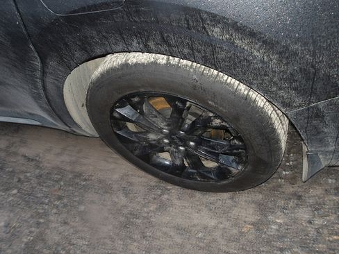 Used 2022 Kia Carnival SX Prestige image 3