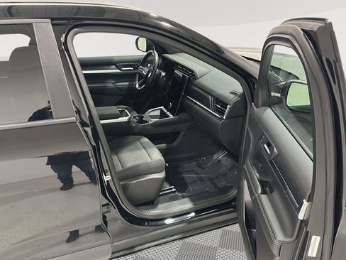 Used 2025 GMC Terrain Elevation image 21